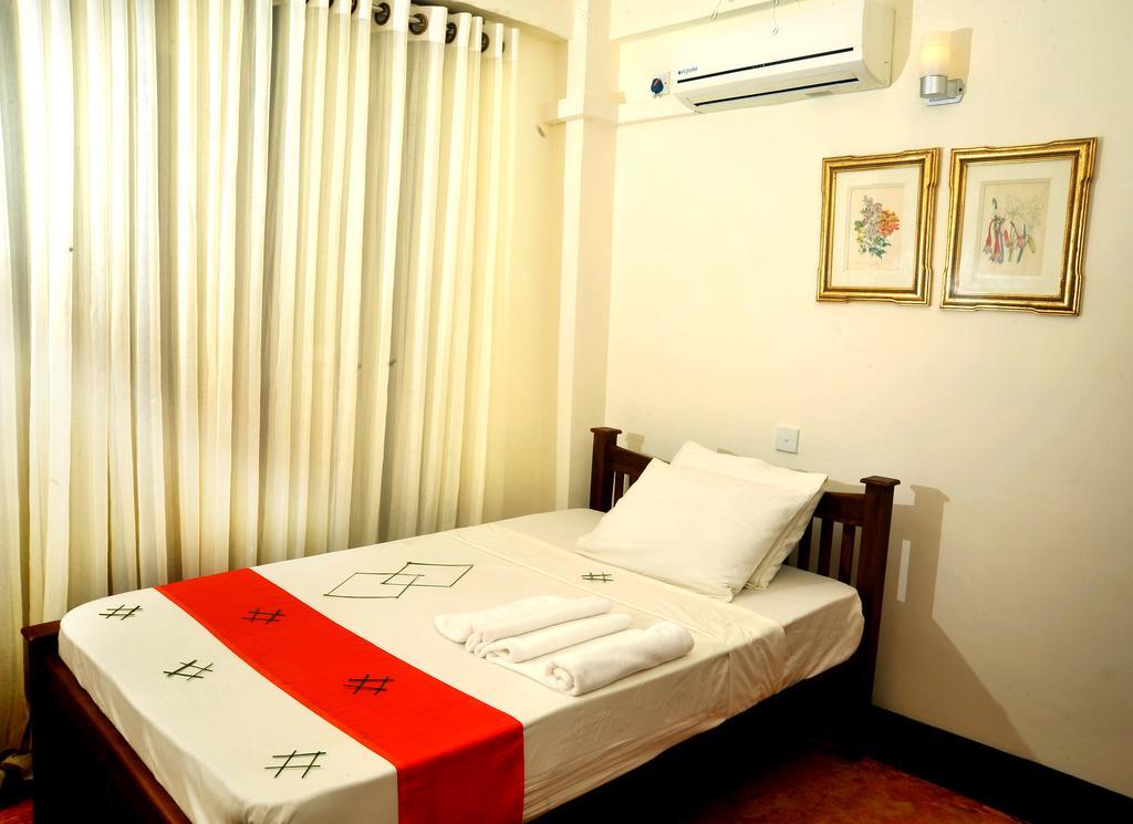 Prestige Court Residencies Hotel Dehiwala-Mount Lavinia Exterior photo